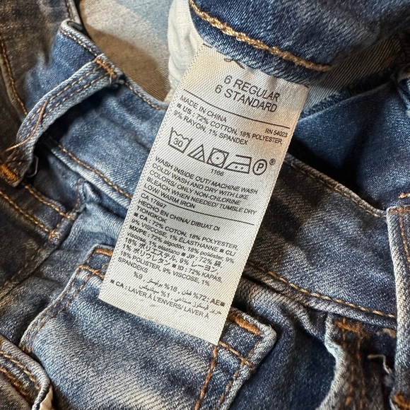 Old Navy Rockstar Jeans - Picture 4 of 4